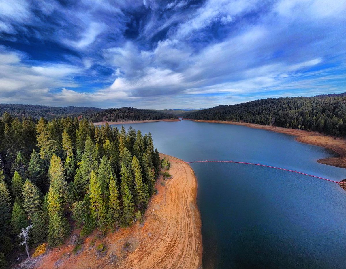 Looking for a different way to make memories in El Dorado County? Consider combining a hike with wine tasting. bit.ly/3tVGkVM