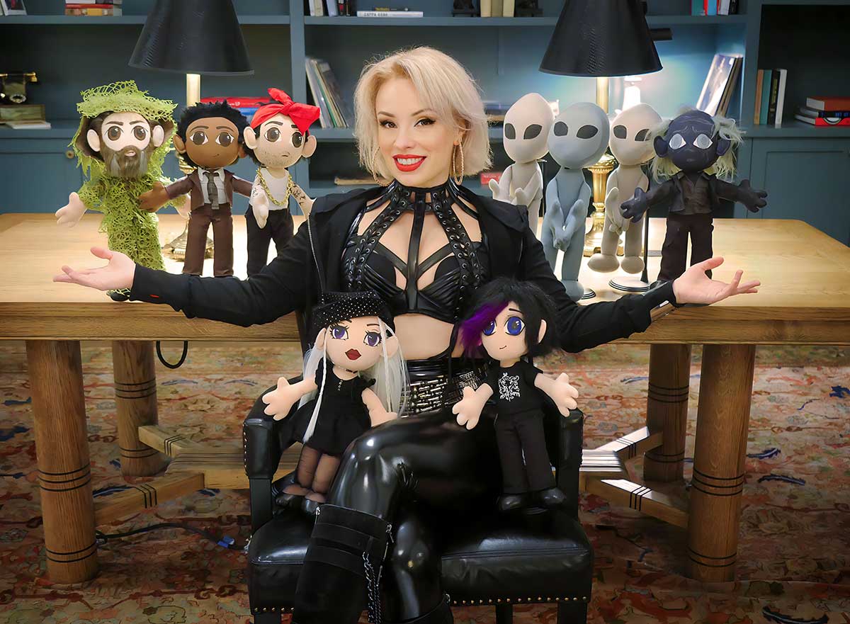 EHollywood's tweet photo. Unveiling The Spectacular: 10 Director's Secrets of the Puppet Movie Apocalypse Love https://t.co/3Oh0zXTsH4 https://t.co/1pazpluroG