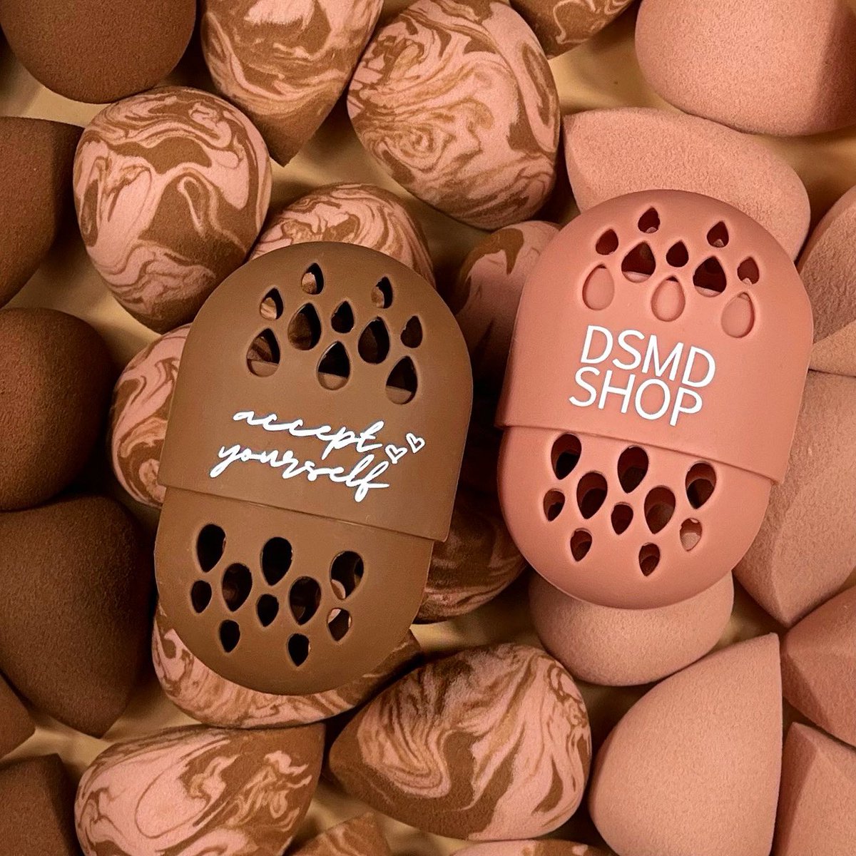 dsmdshop's tweet photo. Makeup tools created with darker skin tones in mind. No more stained sponges. Link in bio https://t.co/4VxwRPGYQp