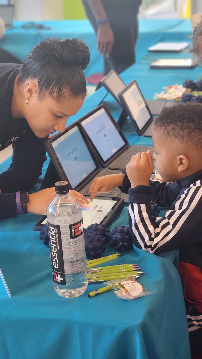 Words can't express the time we had at @APS_TIComp. Thanks to our amazing sponsors @powerupedu and @_EdFarm we had our most engaging #InnovationStation yet. @APSInstructTech @apsupdate @apsitnatasha @al