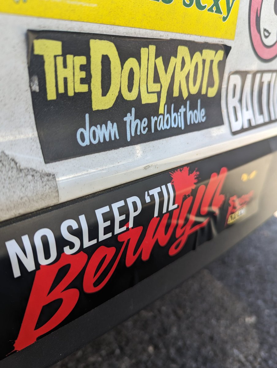 DaveyGandthe's tweet image. Finally, a clear day to put on my #newSticker. #svengoolie #Berwyn