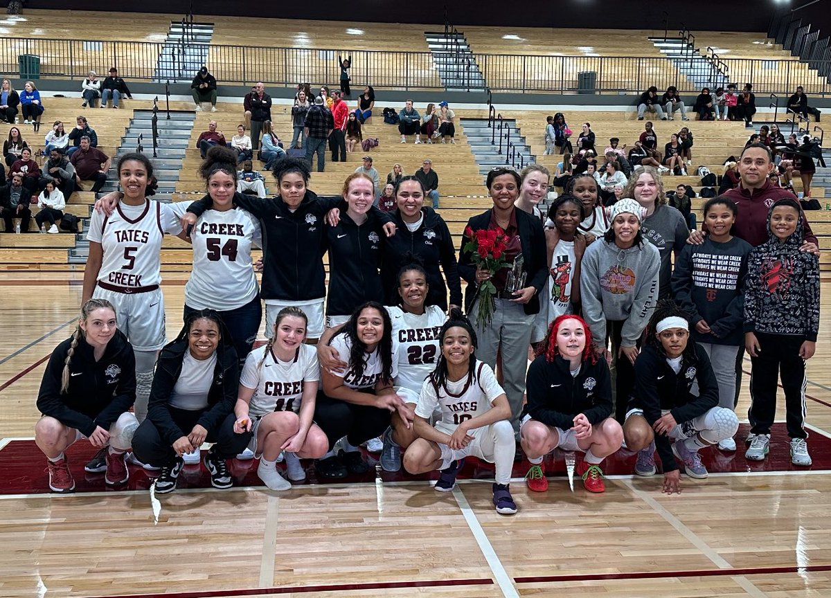 TCHSWBB's tweet photo. WEEKEND RECAP‼️

✅The official celebration of Coach Costners 100th career win🌹🏆

✅WIN against Western Hills 

Come out and support both the girls and boys in the double header against LCA tomorrow at 6/730pm. 

#CreekNation#Believe https://t.co/QfCprnL32G