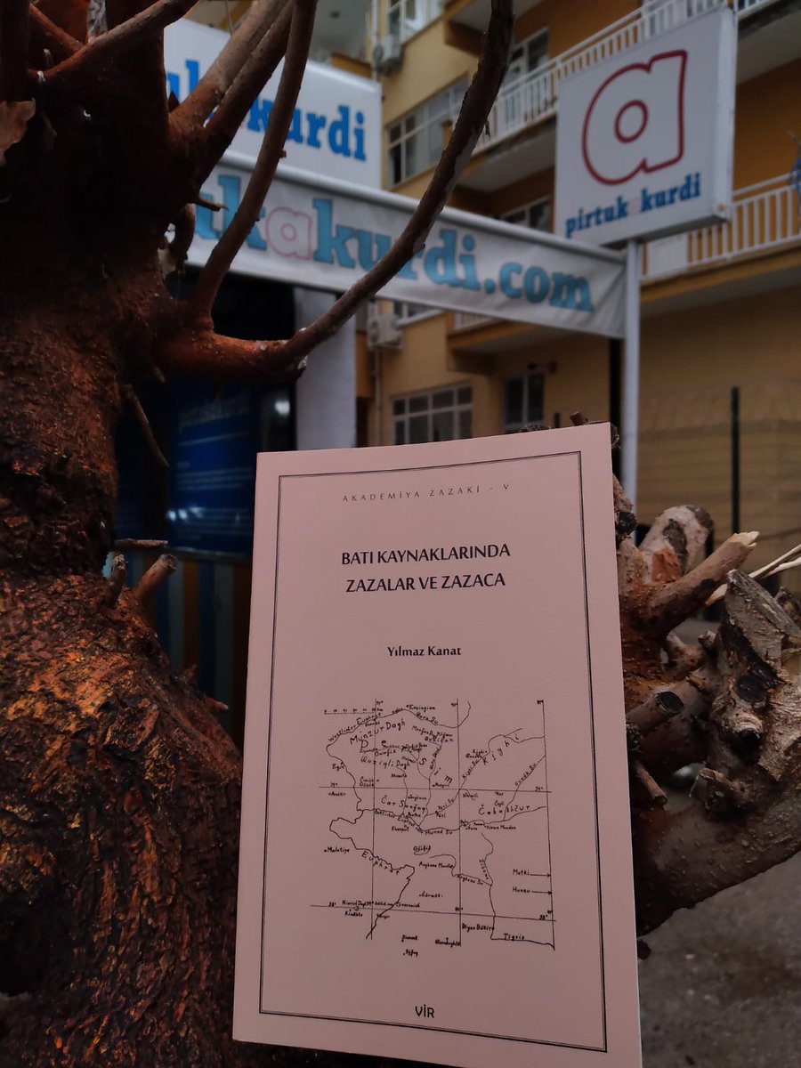 📚 Batı Kaynaklarında Zazalar ve Zazaca
➡️ Vir Yayınları

➡️ 195 TL

Sipariş için
pirtukakurdi.com/urun/bati-kayn…
WhatsApp 0533-3075717