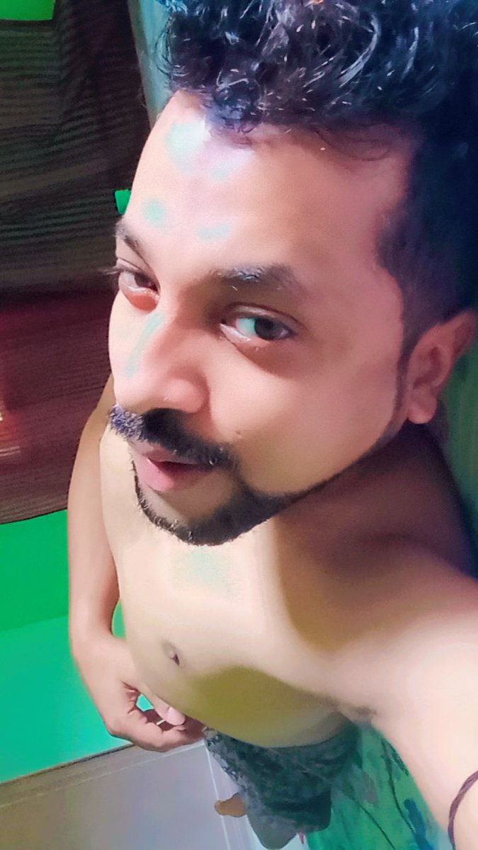 Sumanta81116705's tweet photo. SwEeT DrEaMs💋🌠 https://t.co/t9nLWR4WKG