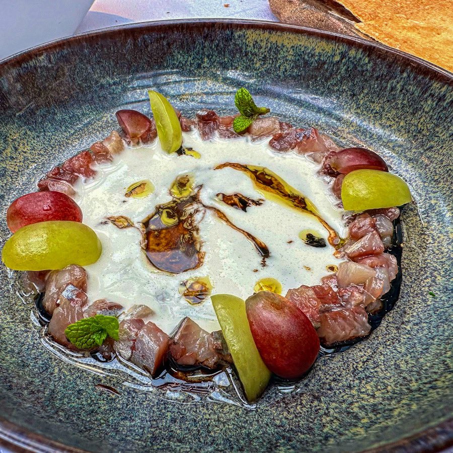 gastroplanet_'s tweet photo. #lobitodemar «el bar resalao» del chef @danigarcia_ca que ya ha conquistado ciudades como Marbella o Madrid y que, incluso, ha traspasado las fronteras llegando hasta Doha, ha abierto sus puertas en el nuevo centro comercial #lafincagrandcafe #Pozuelo
https://t.co/GnAcp12yQ1 https://t.co/NWyGKf4n9D