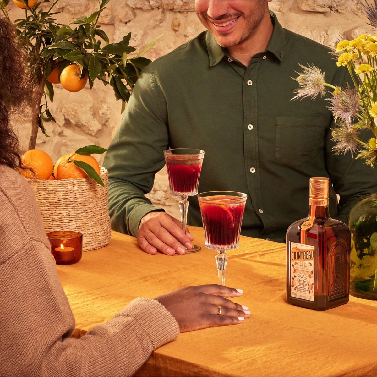 Love is in the air💕  

Cointreau is the perfect addition to any romantic date night- definitely not just for Valentines day!

#valentinesday #cointreau #datenight #romanticcocktails #valentinesdaycocktail #drinkcointreau