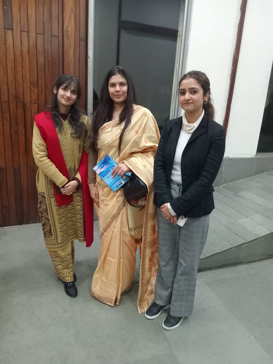 _neolexia's tweet photo. #Beyond370 
Beautiful moments at the book launch at the same time while PM speaking about #370 in the Parliament
BJP 370 
@ prime minister museum &amp; library, teen murti bhavan 🇮🇳🚩 https://t.co/5c2PKi7vaO