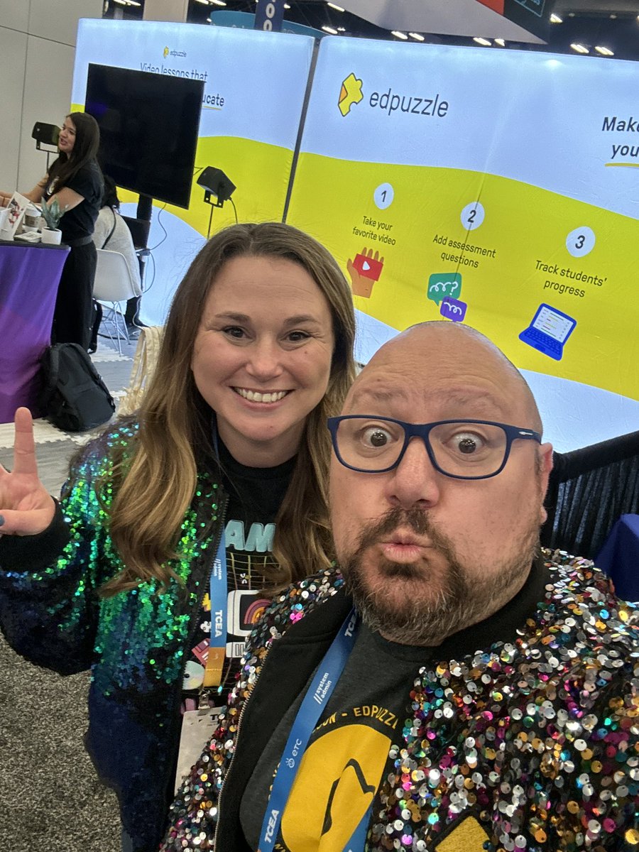 MannyDiscoTech's tweet image. Some fun connections at #TCEA #TCEA24 Aly @mbfxc @amazingmrswhite @browniesedbites @steviefrank23 @jlo731 @chamblissmath
