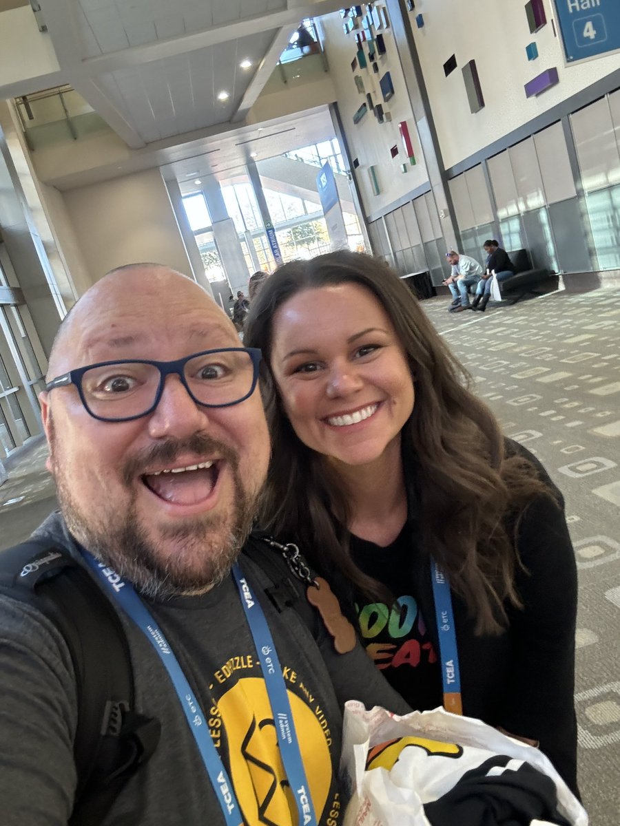 MannyDiscoTech's tweet image. Some fun connections at #TCEA #TCEA24 Aly @mbfxc @amazingmrswhite @browniesedbites @steviefrank23 @jlo731 @chamblissmath