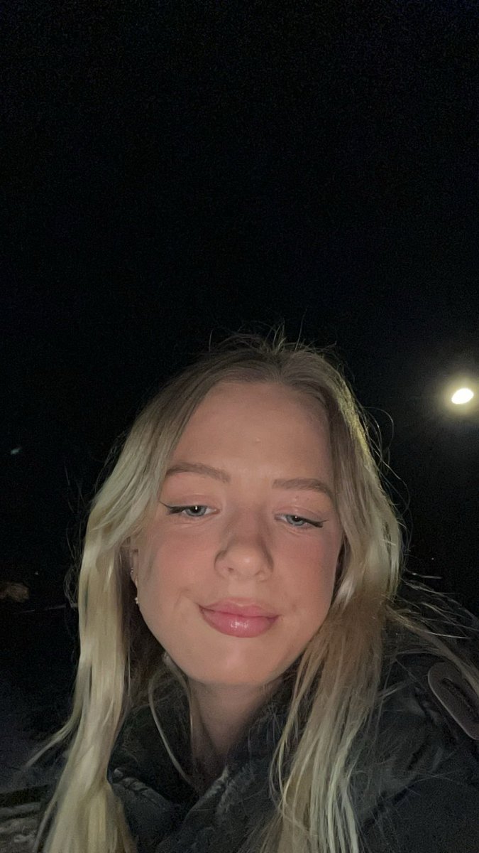 Kraysay's tweet image. Call me pretty🫶🏻