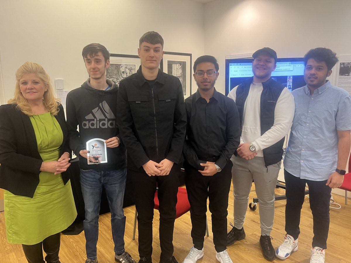 🌟 Exciting news! Team P-AX and Suplified are gearing up for the @youngenterprise UK North West finals with their mental health tech and personalised fitness solutions. 🏆 Discover more about Team P-AX and Suplified:ow.ly/XLug50QxVZJ #SalfordSuccess #YEUK