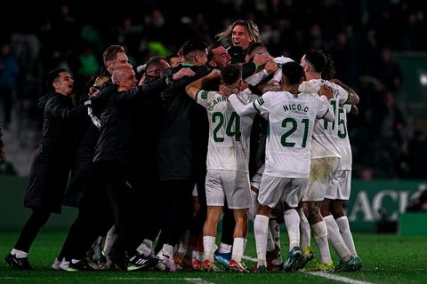 EspaciosElcheCF's tweet photo. ‼️Hoy tenemos espacio‼️
🕙 Horario 22:30h
🚨+3 y con la flechita ⬆️ hacia arriba.
🚨Sensaciones y opiniones post partido. 🥅
🚨Incorporaciones ⚽
🚨Desplazamiento Amorebieta 🚗
🚨Y todo lo que nos queráis contar.
Os esperamos a todos y a todas 💚
#elchecf
#MuchoElche https://t.co/yEdpQUAkoH