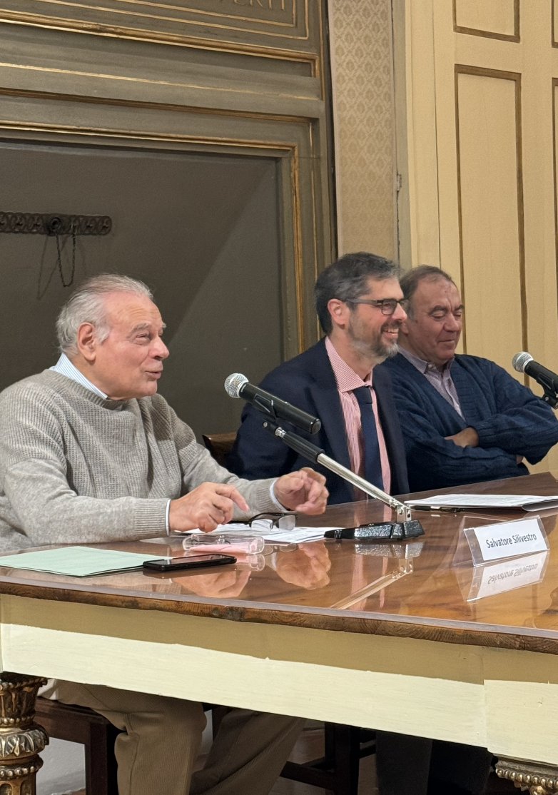 UNISTRAPG E AGIMUS DA QUASI MEZZO SECOLO PROMUOVONO INSIEME LA CULTURA MUSICALE 🎶 È stato presentato oggi il programma concertistico Agimus Perugia per la stagione 2024, che da 49 anni si svolge presso la nostra Università. Tutti i concerti sono ad accesso LIBERO e GRATUITO.