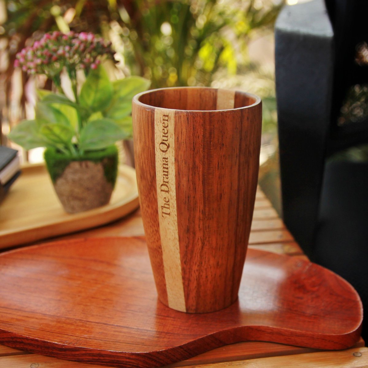 Sip and celebrate Valentine's Day with your partner enjoying your favourite drink in our wooden glassware that can be personalised with any text of your choice.
#woodgeek #woodgeekstore #tallglasses #highballglasses #valentinesday #giftforvalentine #romanticgifts