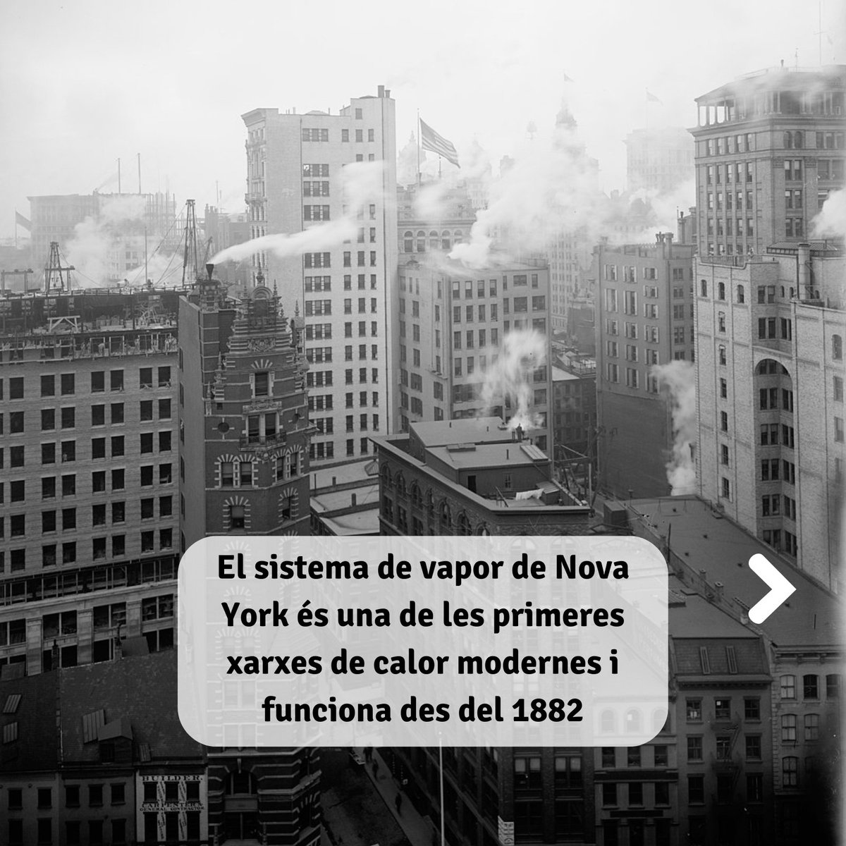 Viatgem arreu del món 🌍 a través de les xarxes de calor i fred de viles i ciutats.

Avui us expliquem la xarxa de calor de Nova York. 🌃
Coneguda amb el nom de sistema de vapor (New York City Steam System), està en funcionament des del 1882.