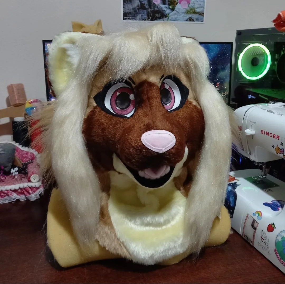 ChainaSilverfox's tweet image. 💖Refurb for @FatiUVU
💖Now this kitty has a new look!