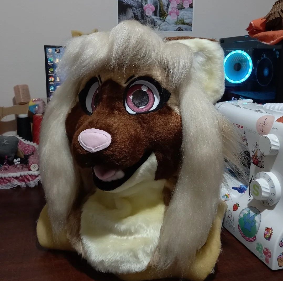 ChainaSilverfox's tweet image. 💖Refurb for @FatiUVU
💖Now this kitty has a new look!