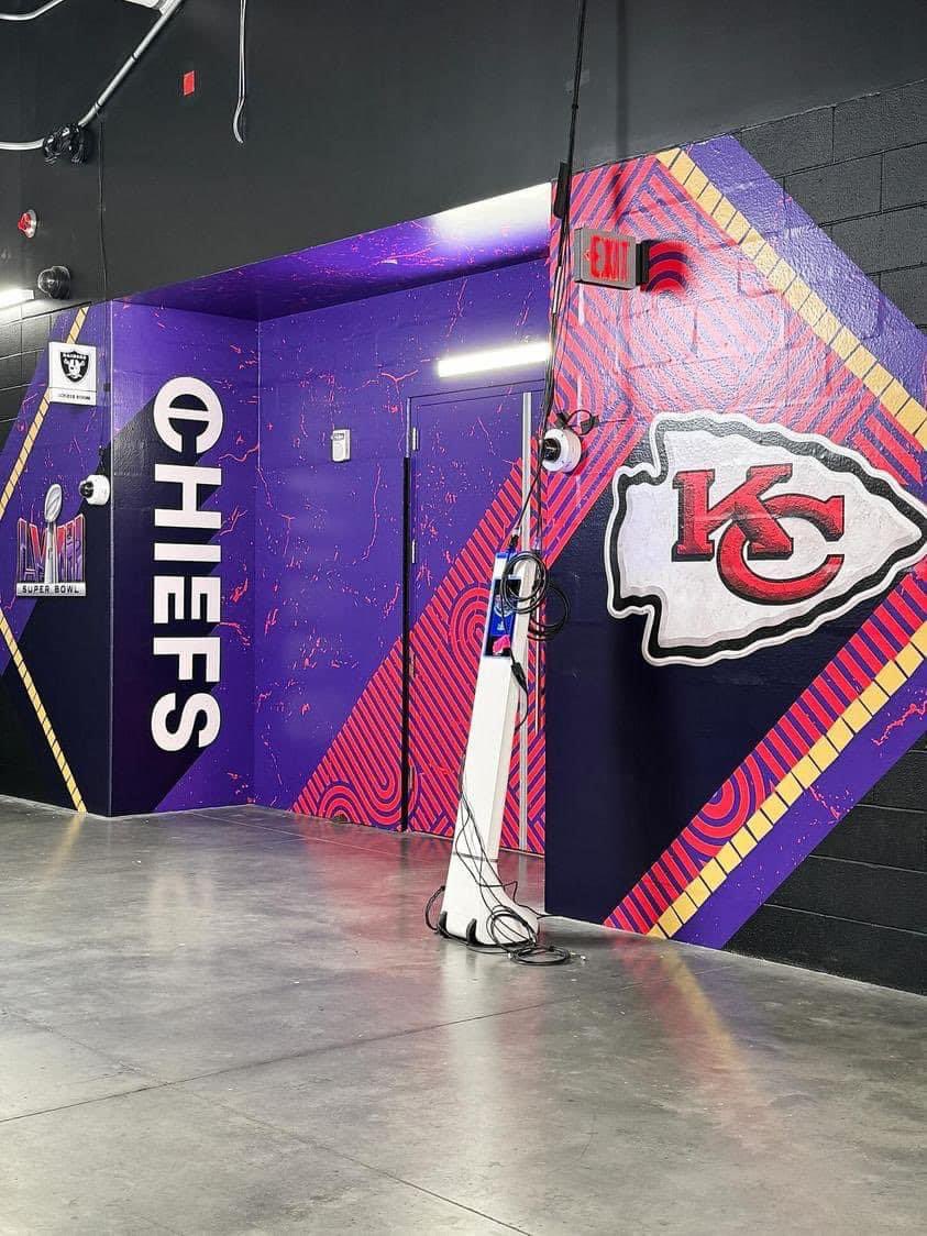 devildogmrk's tweet image. Raiders Fans Losing Minds. Have To Watch @AllegiantStadm Transformed To @Chiefs HQ. As Home Team, Raiders Endzone, Locker Room Re-Painted Chiefs Red &amp;amp; Yellow. Even The Dome Is A Chiefs Helmet. Chiefs Play (&amp;amp; Hopefully Win) A Playoff / Super Bowl In Vegas Before Raiders 😂