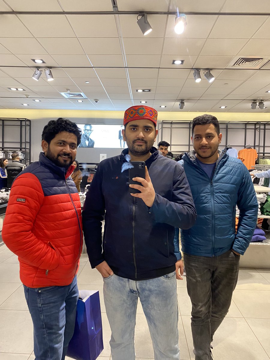 itsharsh52268's tweet photo. Three Musketeers 🧡 https://t.co/y0pYL39M1V