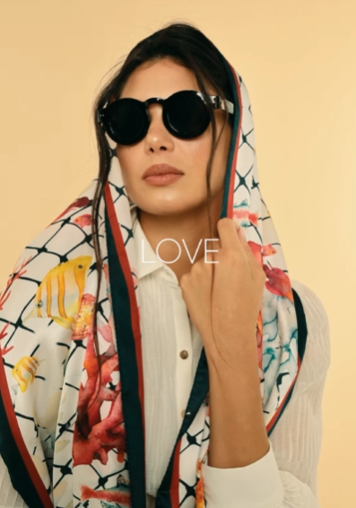 INTOUCH_RUGBY's tweet photo. Pashmisy is a brand of silk and cashmere scarves produced in Italy by small family coutures. https://t.co/AdPwjf9j33 ... now live @ https://t.co/mfuNWdJEhw ! #pasmisy #silk #shawl #ad #valentinesgift https://t.co/tY0wZ23Z7E