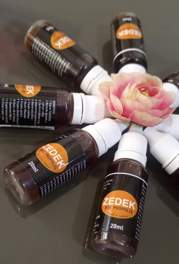 WestlinkD's tweet image. Grab our mind-blowing natural antiseptic marvel🤯 
ZEDEK BEE PROPOLIS is instant relief for stuffed nostrils, itchy throat flue and colds.

DM or what's us on 0703090064
wa.me/c/256703090064… visit us at our physical shops at Ntinda or Kyambogo only #zedekproducts #beepropolis