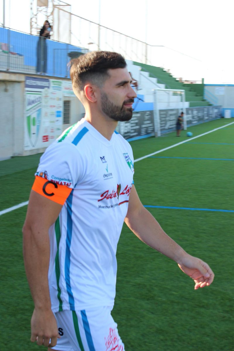 PinatarUD's tweet photo. ⭐️ XI IDEAL PREFERENTE J18

Nuestro capitán, Jose Martínez, fue incluido en el once ideal de la jornada 18 de Preferente en el perfil de X @Nacional10X

Firmó un gran partido liderando la defensa del equipo y un gol que acabó dando un valioso punto 💪🏼

#JuntosSumamos 🟢⚪️🔵 https://t.co/FevJblGIaj