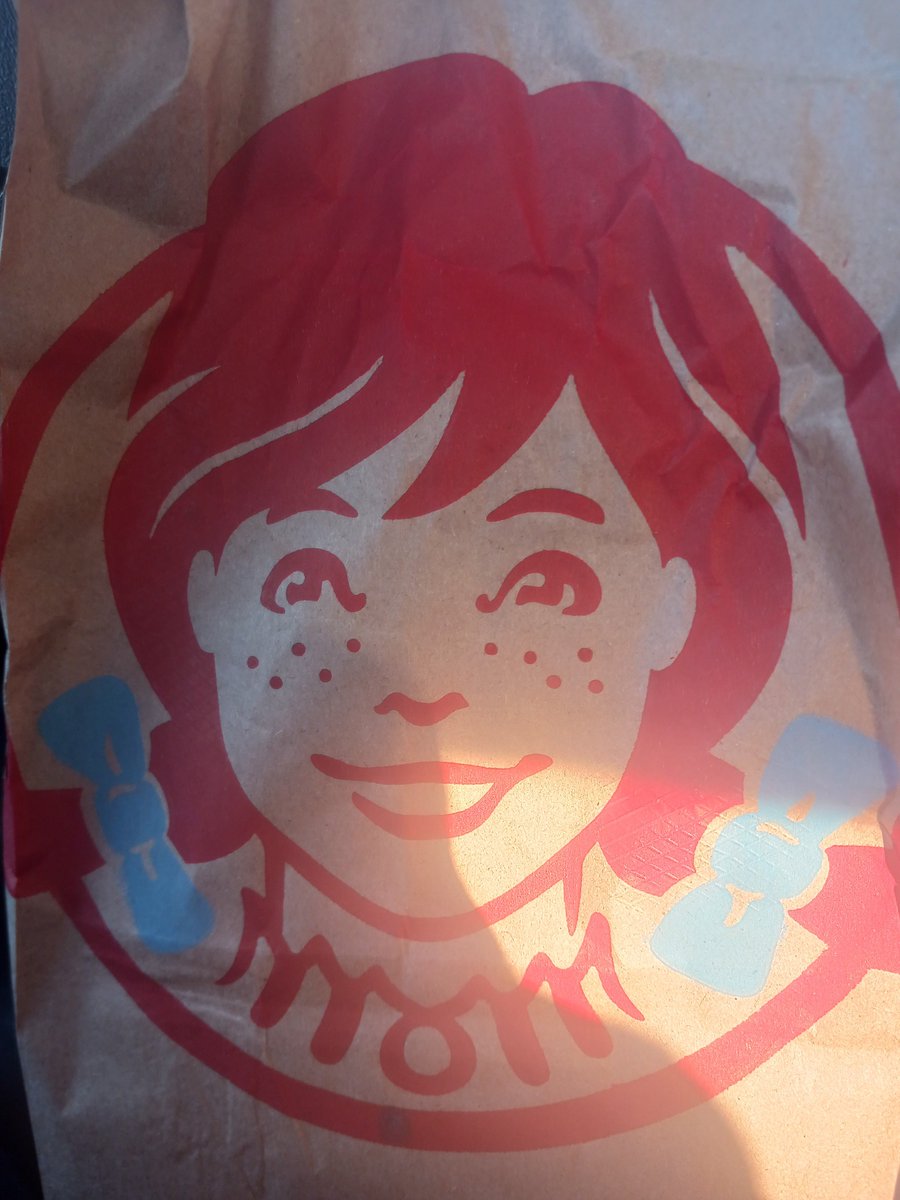 AlexanderMolte1's tweet photo. Who wants @Wendys for lunch? Me do! https://t.co/X3ebu4Va7g