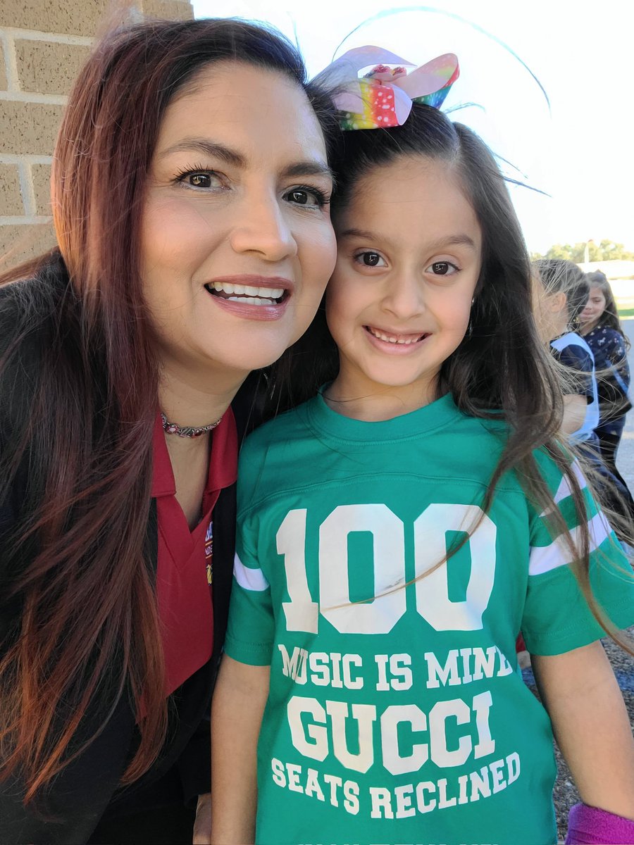 SylviaArguelles's tweet image. 💯 MUSIC is MIND GUCCI-SEATS RECLINED❣️
I 💗 my job🎶 @Rockets120 
🚀💫🧡 #LoveMyStudents 
#MusicEducator @McAllenISD 
#MusicInspiresLife