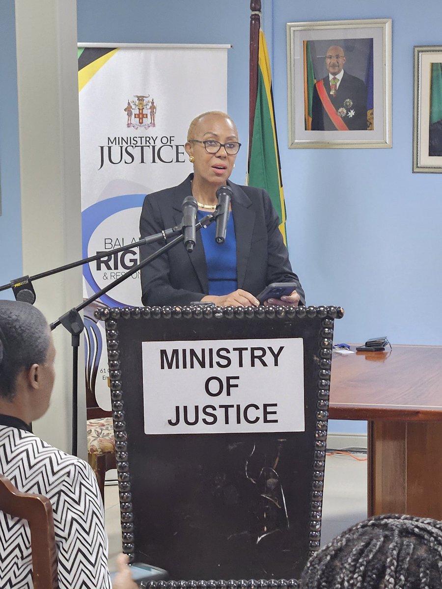 Delroychuckjm's tweet image. #PARTNERSHIP:@moeyjamaica @FayvalWilliams highlighting strong ties ahead of the signing of  #MOU between @mojofficialjm and her Ministry through its Safety and Security in School.This facilitates the continued delivery of #RestorativePractices training in schools. @jamaicaconstab
