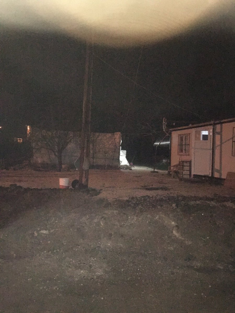 adaevrn's tweet photo. Konuşma arasında insan bazen diyor ya dün ne yediğimi hatırlamıyorum Ama öyle bişey ki 6 Şubat o günün saniye saniye yaşadıklarımı bi yıl geçti tek bi zerresini unutmadım unutamadım.#ALTIN #malatya #deprem #CristianoRonaldo #CristianoRonaldo https://t.co/PVpXSSO7UA