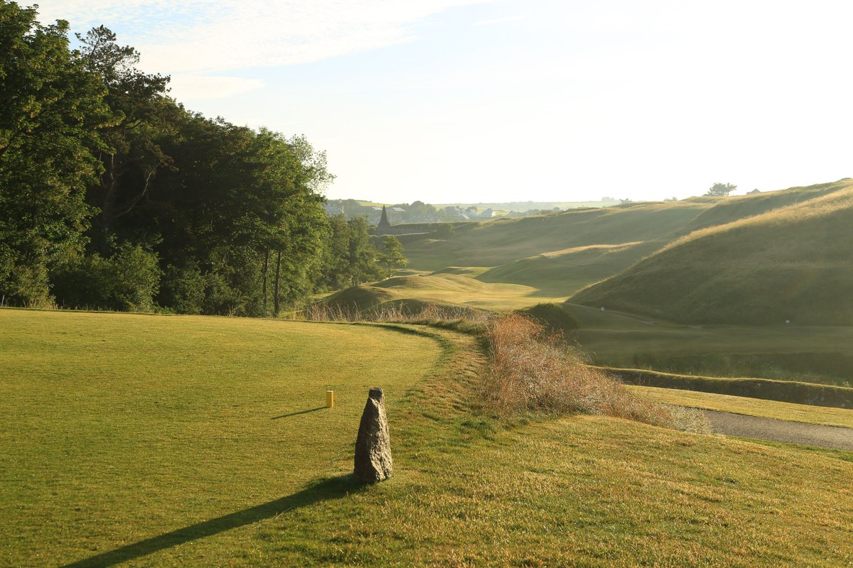 The view from the tee of the 10th hole a challenging par 4 SI 1 with the green next to St Enodoc Church.
#stenodocgolfcourse #stenodoc #stenodocgolfclub
#worldtop100golf #top100golfcourses