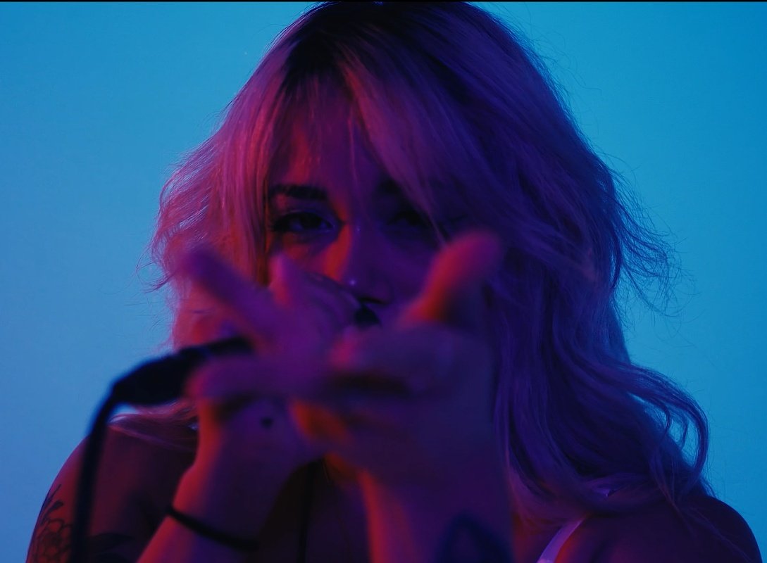 sierraplusultra's tweet image. stop scrolling‼️🛑 

have you streamed swear words by with sails ahead yet⁉️

if not 🙅‍♀️ please stream the new WSA single

if yes ✅ please RT to spread the word