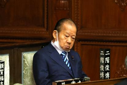 dont4get7's tweet photo. 使途を公表する必要のない「政策活動費」を5年間で50億円受け取っていたのが二階俊博だ。にもかかわらず「政治と金の問題は随分きれいになってきている」というのがこの御仁の感覚だ。全くきれいでも何でもない。#二階俊博 をはじめ自民党の政治と金の問題はドロドロに汚れている。 https://t.co/i8CvS624hb
