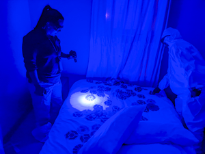 FBIElPaso's tweet image. Day 5 of 29 FBI Photos to Love 📸❤️

#FBI ERT members cross-train in all types of evidence collection, and teams from any of the FBI's 56 field offices can immediately integrate and process a crime scene of any size and magnitude. #ForensicExcellence #UncoverTheTruth #KnowTheFBI