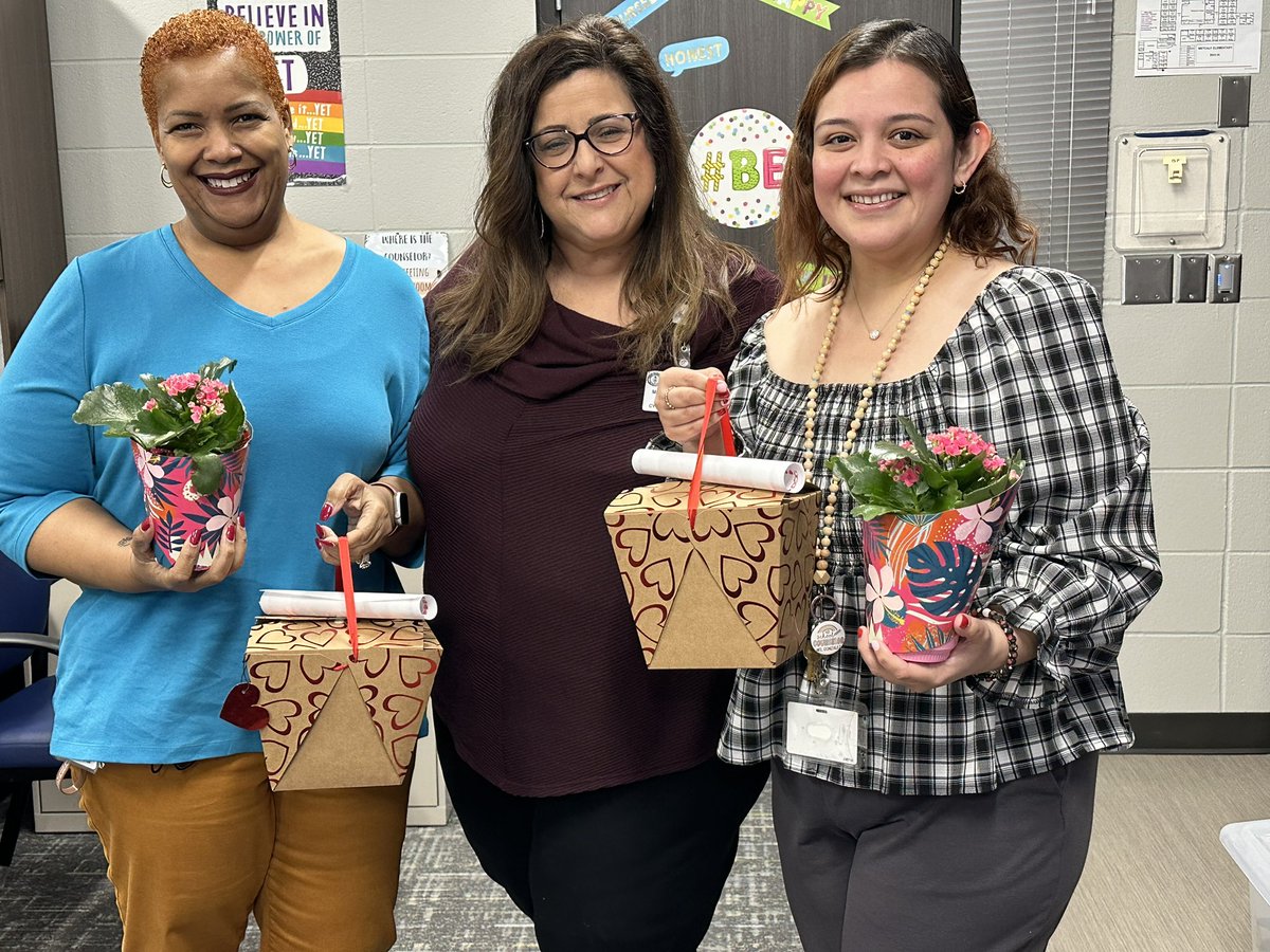 Amanda Gonzalez tweet media