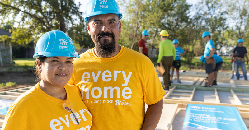 Habitat_org's tweet photo. #DYK that families with low incomes face the double burden of high costs for housing and energy despite the tendency to consume less energy? Almost 70% of households with low incomes face a high energy burden. Learn more about how energy efficiency affects housing. ⬇️
