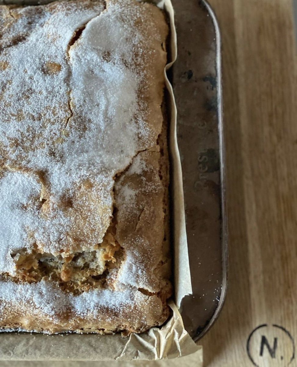 See you tomorrow_ 

#bananacakeinsteadoftrainstrikes #wearehere