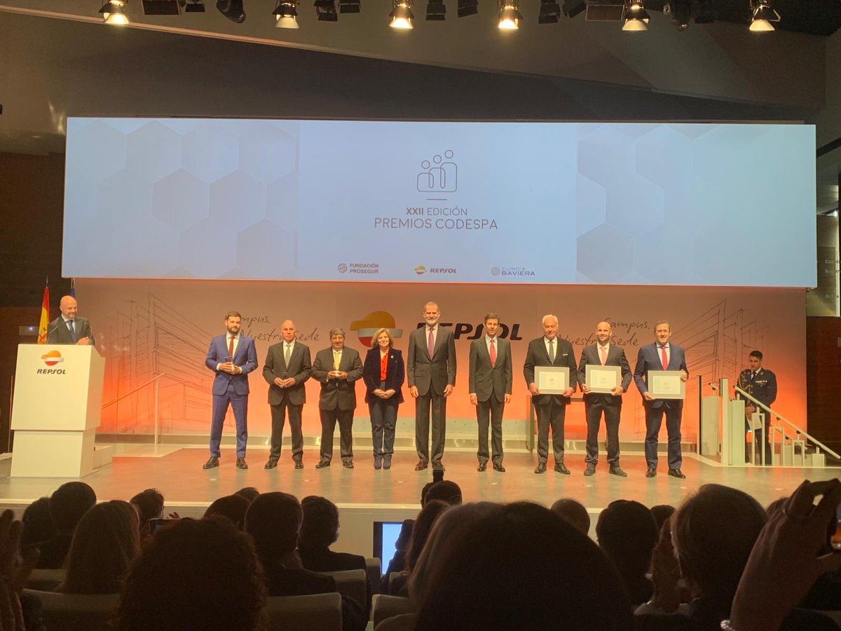 mariamoyav's tweet photo. Ha sido un honor acompañar a S.M. el Rey en la entrega de los #PremiosCODESPA. Ser jurado de estos premios supone una oportunidad magnífica para reconocer empresas y personas que creen, como @CODESPA, en un futuro con mayores oportunidades para todos
@CasaReal @inclusiongob https://t.co/XbDRCVWQvn