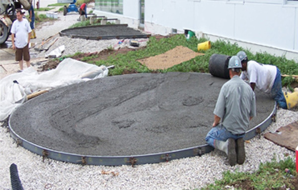 MetalFormsCorp's tweet image. Contact @MetalFormsCorp today to locate a #DEALER nearest you for #Steelforms #Polyforms #ConcreteFinishing #BaseLine #SlimLine #SpeedScreed #Cruiser #HeavyDuty metalforms.com/findmydealer