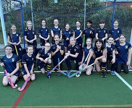Recently, our Colyton Grammar School hockey players have been very busy with matches. View the full story here colytongrammar.com/131/latest-new…

#colytongrammarschool #cgs #hockey #cgssports #devon #devonschools #kings #westbuckland #mountkelly #games #sports