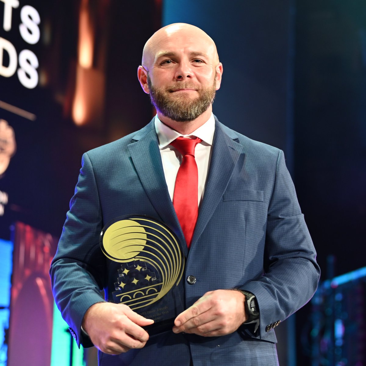 There was one more award in place for @TWheels24 Saturday night as he was named the RVA Sports Awards Male Athlete of the Year! Defensive Coordinator Justin Wood was there to accept the award on his behalf. 🔗 spides.us/487JpQV #OneRichmond