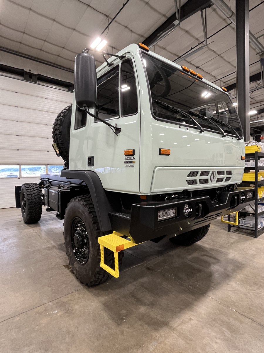 Our seafoam green build is coming together! What do you think this truck will be used for?

#Automobile #Masterpiece #BuiltToLast #TrucksDaily