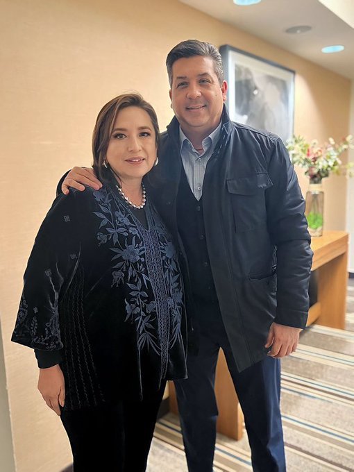 La botarga @XochitlGalvez la #NarcoCandidata apoyando a la mano derecha de Genaro García Luna @fgcabezadevaca exgobernador de Tamaulipas donde permitió el paso de drogas y armamento estadounidense para fortalecer los carteles y hacer negocios. #FotoDelRecuerdo