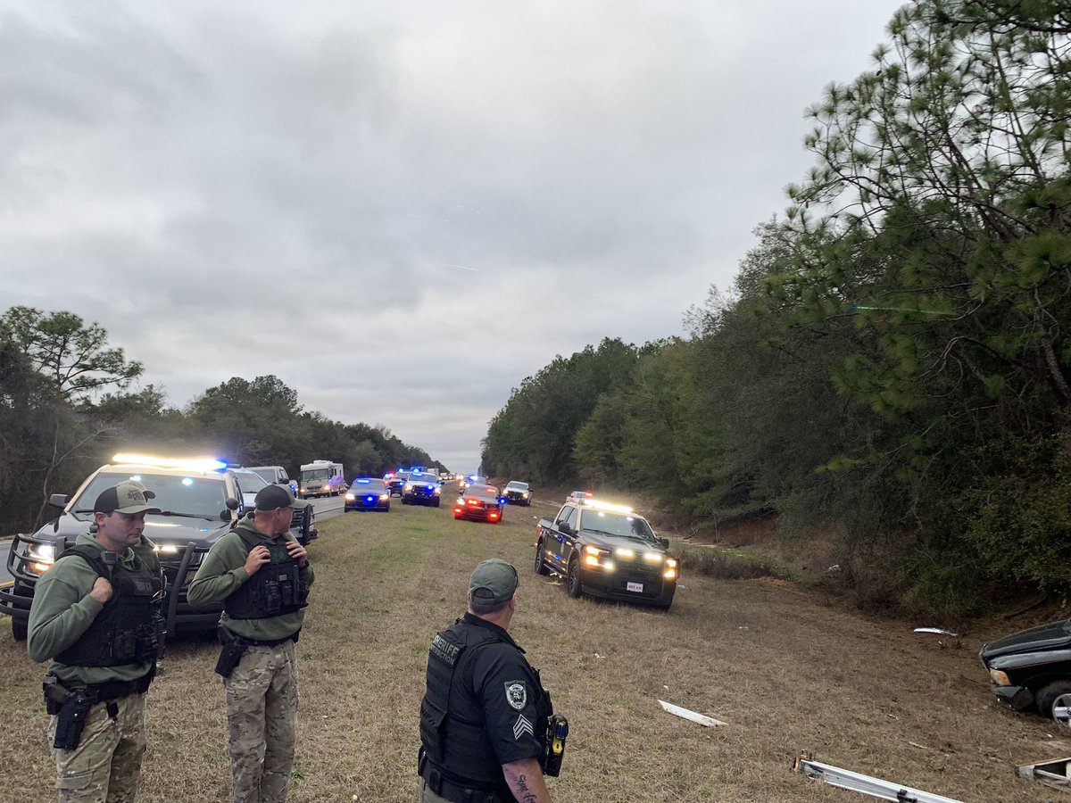 OCSOALERTS's tweet photo. What teamwork! The OCSO assisted FHP and @SRCSheriff in trying to capture a fleeing driver reportedly in a stolen truck.  The man fled on foot after his truck was stopped around mile marker 49 on #Interstate10 by the FHP.  He was then apprehended by a SRSO #K9! https://t.co/fOcFN3WrUI