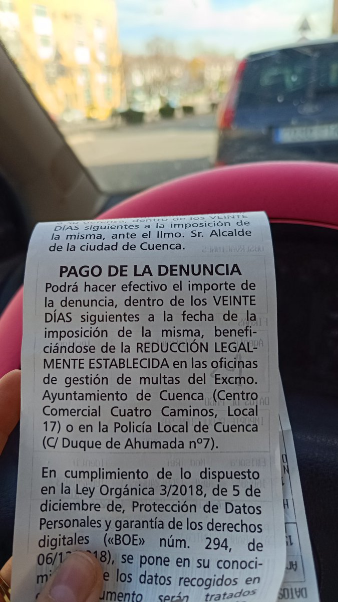 -¿Como te va en Cuenca?
-Yo:
