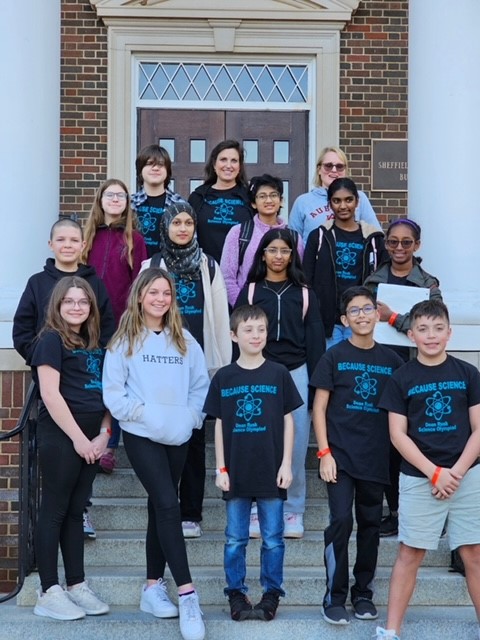 drms_chiefs's tweet photo. Congratulations to the DRMS Science Olympiad team for a great competition at Shorter University over the weekend. 3rd place - Can't Judge a Powder and Roller Coaster; 2nd place - Disease Detectives and Crime Busters. Way to go, Chiefs! : #ItsGreatToBeAChief #CCSDfam #DRMSstem https://t.co/Uo8PaJsseK