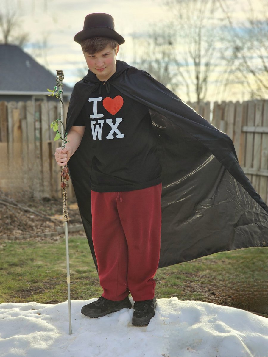 Pretty_silly's tweet photo. #ilovewx 
@ryanhallyall https://t.co/jQ4kZyO4iT