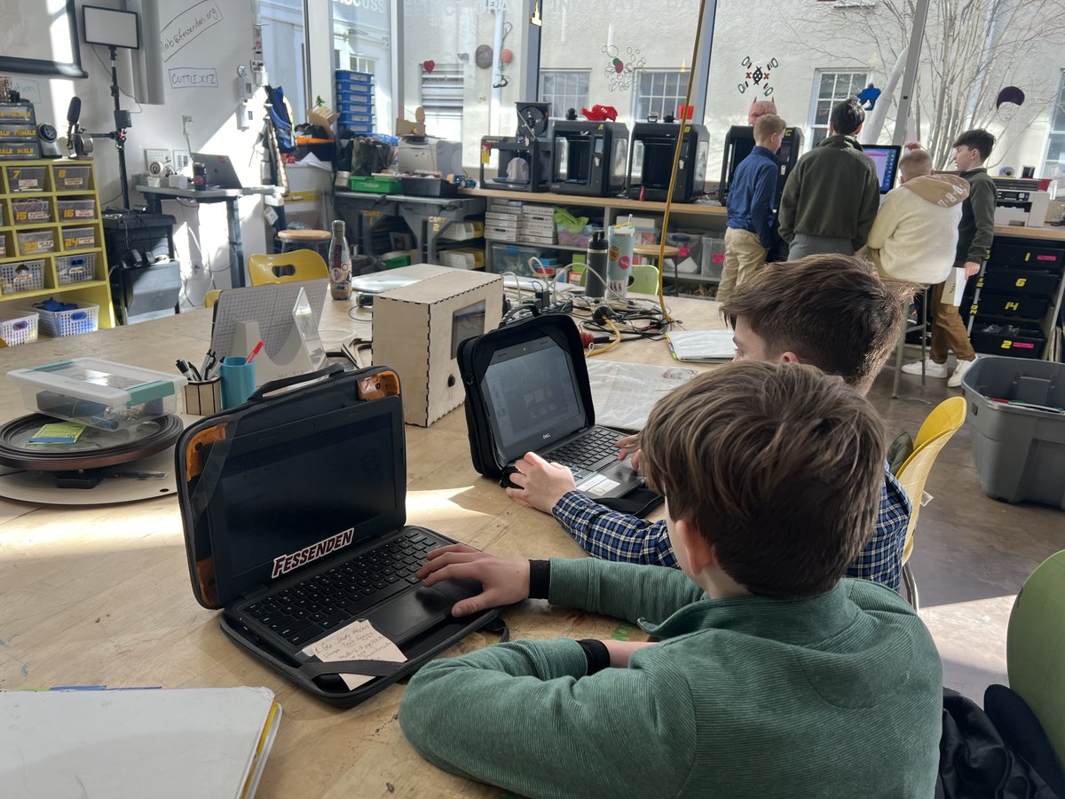 FessyiLab's tweet image. Middle Makers students spent some time presenting various projects they have been working on before getting right back to designing, building, coding, and trouble shooting. #makered #makerspace #maketolearn #handsonlearning #designthinking #create