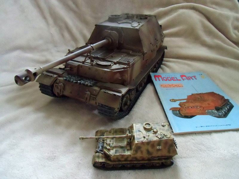 今や伝説となった感のある今井1／16エレファントのキット。
久ヶ原の駅前の模型店モデルエースの狭い店内のカウンターの奥のお座敷に置かれた巨大な段ボール箱。
55,000円と言う値札。
前部装甲板のプラの厚み。
何かも破格だった。
後年入手した中古完成品でも、その迫力は充分伝わる。