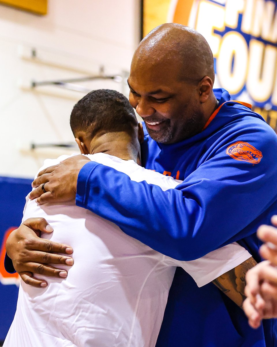 GatorsMBK's tweet photo. Our SEC Legend 🐊

Congrats to our guy @TaureanJGreen on being selected as Florida's 2024 SEC Legends honoree ⭐️

🗞️https://t.co/lpedm5T5xc https://t.co/OZVJDawbEL